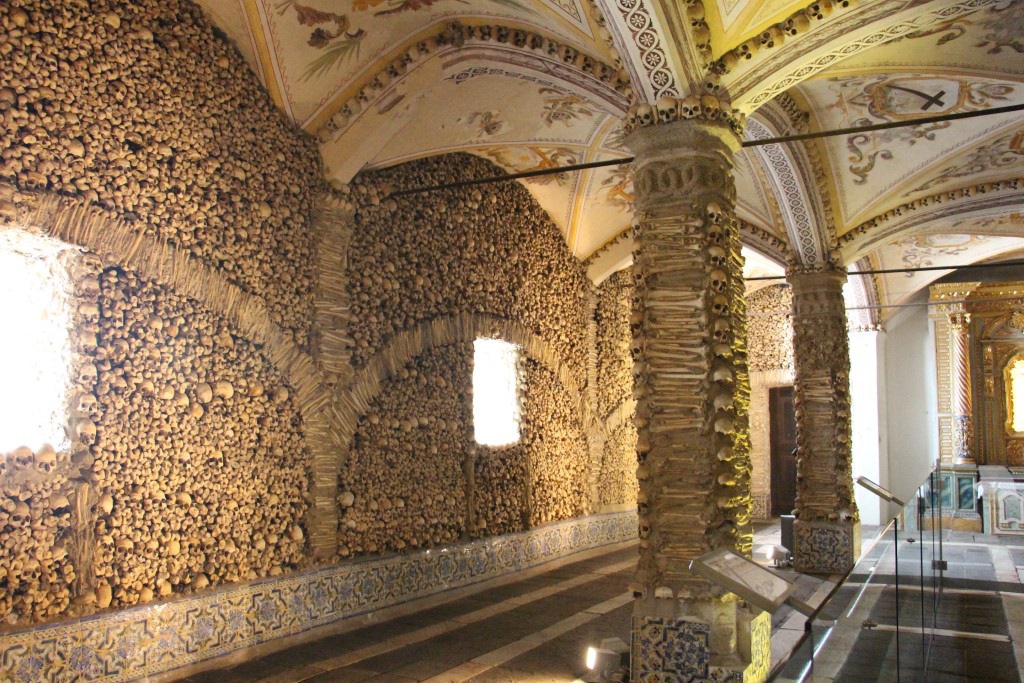 Évora