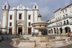 Évora
